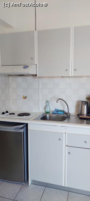 [P22] Stella Apartments - zona de chicinetă » foto by Carmen Ion
 - 
<span class="allrVoted glyphicon glyphicon-heart hidden" id="av1354014"></span>
<a class="m-l-10 hidden" id="sv1354014" onclick="voting_Foto_DelVot(,1354014,27944)" role="button">șterge vot <span class="glyphicon glyphicon-remove"></span></a>
<a id="v91354014" class=" c-red"  onclick="voting_Foto_SetVot(1354014)" role="button"><span class="glyphicon glyphicon-heart-empty"></span> <b>LIKE</b> = Votează poza</a> <img class="hidden"  id="f1354014W9" src="/imagini/loader.gif" border="0" /><span class="AjErrMes hidden" id="e1354014ErM"></span>
