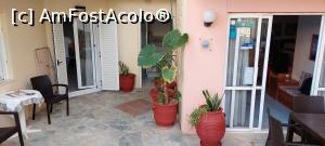 [P08] Stella Apartments - prin curte » foto by Carmen Ion
 - 
<span class="allrVoted glyphicon glyphicon-heart hidden" id="av1354000"></span>
<a class="m-l-10 hidden" id="sv1354000" onclick="voting_Foto_DelVot(,1354000,27944)" role="button">șterge vot <span class="glyphicon glyphicon-remove"></span></a>
<a id="v91354000" class=" c-red"  onclick="voting_Foto_SetVot(1354000)" role="button"><span class="glyphicon glyphicon-heart-empty"></span> <b>LIKE</b> = Votează poza</a> <img class="hidden"  id="f1354000W9" src="/imagini/loader.gif" border="0" /><span class="AjErrMes hidden" id="e1354000ErM"></span>