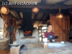 [P07] CUPTORUL RESTAURANTULUI SI BUCATARUL DE SERVICIU » foto by ile57b
 - 
<span class="allrVoted glyphicon glyphicon-heart hidden" id="av1358346"></span>
<a class="m-l-10 hidden" id="sv1358346" onclick="voting_Foto_DelVot(,1358346,27976)" role="button">șterge vot <span class="glyphicon glyphicon-remove"></span></a>
<a id="v91358346" class=" c-red"  onclick="voting_Foto_SetVot(1358346)" role="button"><span class="glyphicon glyphicon-heart-empty"></span> <b>LIKE</b> = Votează poza</a> <img class="hidden"  id="f1358346W9" src="/imagini/loader.gif" border="0" /><span class="AjErrMes hidden" id="e1358346ErM"></span>