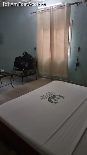 [P24] camera de hotel » foto by robert
 - 
<span class="allrVoted glyphicon glyphicon-heart hidden" id="av1358583"></span>
<a class="m-l-10 hidden" id="sv1358583" onclick="voting_Foto_DelVot(,1358583,27978)" role="button">șterge vot <span class="glyphicon glyphicon-remove"></span></a>
<a id="v91358583" class=" c-red"  onclick="voting_Foto_SetVot(1358583)" role="button"><span class="glyphicon glyphicon-heart-empty"></span> <b>LIKE</b> = Votează poza</a> <img class="hidden"  id="f1358583W9" src="/imagini/loader.gif" border="0" /><span class="AjErrMes hidden" id="e1358583ErM"></span>
