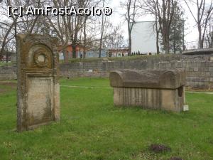 [P10] Cetatea Abritus - Lapidarium, în fața Muzeului Arheologic. » foto by iulianic
 - 
<span class="allrVoted glyphicon glyphicon-heart hidden" id="av1359087"></span>
<a class="m-l-10 hidden" id="sv1359087" onclick="voting_Foto_DelVot(,1359087,27982)" role="button">șterge vot <span class="glyphicon glyphicon-remove"></span></a>
<a id="v91359087" class=" c-red"  onclick="voting_Foto_SetVot(1359087)" role="button"><span class="glyphicon glyphicon-heart-empty"></span> <b>LIKE</b> = Votează poza</a> <img class="hidden"  id="f1359087W9" src="/imagini/loader.gif" border="0" /><span class="AjErrMes hidden" id="e1359087ErM"></span>