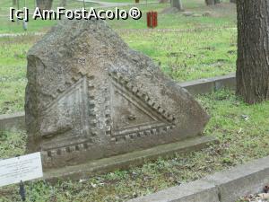 [P07] Cetatea Abritus - Lapidarium, în fața Muzeului Arheologic. » foto by iulianic
 - 
<span class="allrVoted glyphicon glyphicon-heart hidden" id="av1359084"></span>
<a class="m-l-10 hidden" id="sv1359084" onclick="voting_Foto_DelVot(,1359084,27982)" role="button">șterge vot <span class="glyphicon glyphicon-remove"></span></a>
<a id="v91359084" class=" c-red"  onclick="voting_Foto_SetVot(1359084)" role="button"><span class="glyphicon glyphicon-heart-empty"></span> <b>LIKE</b> = Votează poza</a> <img class="hidden"  id="f1359084W9" src="/imagini/loader.gif" border="0" /><span class="AjErrMes hidden" id="e1359084ErM"></span>