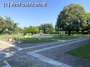 [P13] Restaurant Antico Borgo La Muratella,exterior » foto by AZE
 - 
<span class="allrVoted glyphicon glyphicon-heart hidden" id="av1440054"></span>
<a class="m-l-10 hidden" id="sv1440054" onclick="voting_Foto_DelVot(,1440054,27983)" role="button">șterge vot <span class="glyphicon glyphicon-remove"></span></a>
<a id="v91440054" class=" c-red"  onclick="voting_Foto_SetVot(1440054)" role="button"><span class="glyphicon glyphicon-heart-empty"></span> <b>LIKE</b> = Votează poza</a> <img class="hidden"  id="f1440054W9" src="/imagini/loader.gif" border="0" /><span class="AjErrMes hidden" id="e1440054ErM"></span>