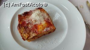 [P26] Vox Longe Bar Restaurant - lasagna » foto by Carmen Ion
 - 
<span class="allrVoted glyphicon glyphicon-heart hidden" id="av1374521"></span>
<a class="m-l-10 hidden" id="sv1374521" onclick="voting_Foto_DelVot(,1374521,27983)" role="button">șterge vot <span class="glyphicon glyphicon-remove"></span></a>
<a id="v91374521" class=" c-red"  onclick="voting_Foto_SetVot(1374521)" role="button"><span class="glyphicon glyphicon-heart-empty"></span> <b>LIKE</b> = Votează poza</a> <img class="hidden"  id="f1374521W9" src="/imagini/loader.gif" border="0" /><span class="AjErrMes hidden" id="e1374521ErM"></span>
