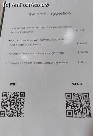 [P28] Vox Longe Bar Restaurant - meniul » foto by Carmen Ion
 - 
<span class="allrVoted glyphicon glyphicon-heart hidden" id="av1374523"></span>
<a class="m-l-10 hidden" id="sv1374523" onclick="voting_Foto_DelVot(,1374523,27983)" role="button">șterge vot <span class="glyphicon glyphicon-remove"></span></a>
<a id="v91374523" class=" c-red"  onclick="voting_Foto_SetVot(1374523)" role="button"><span class="glyphicon glyphicon-heart-empty"></span> <b>LIKE</b> = Votează poza</a> <img class="hidden"  id="f1374523W9" src="/imagini/loader.gif" border="0" /><span class="AjErrMes hidden" id="e1374523ErM"></span>