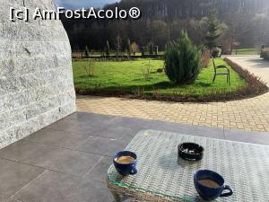 [P28] La cafea pe terasă » foto by AZE
 - 
<span class="allrVoted glyphicon glyphicon-heart hidden" id="av1360097"></span>
<a class="m-l-10 hidden" id="sv1360097" onclick="voting_Foto_DelVot(,1360097,27989)" role="button">șterge vot <span class="glyphicon glyphicon-remove"></span></a>
<a id="v91360097" class=" c-red"  onclick="voting_Foto_SetVot(1360097)" role="button"><span class="glyphicon glyphicon-heart-empty"></span> <b>LIKE</b> = Votează poza</a> <img class="hidden"  id="f1360097W9" src="/imagini/loader.gif" border="0" /><span class="AjErrMes hidden" id="e1360097ErM"></span>