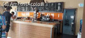 [P172] 38. Cafeaua și răcoritoarele sunt tot cu „autoservire”. » foto by msnd
 - 
<span class="allrVoted glyphicon glyphicon-heart hidden" id="av1363698"></span>
<a class="m-l-10 hidden" id="sv1363698" onclick="voting_Foto_DelVot(,1363698,28017)" role="button">șterge vot <span class="glyphicon glyphicon-remove"></span></a>
<a id="v91363698" class=" c-red"  onclick="voting_Foto_SetVot(1363698)" role="button"><span class="glyphicon glyphicon-heart-empty"></span> <b>LIKE</b> = Votează poza</a> <img class="hidden"  id="f1363698W9" src="/imagini/loader.gif" border="0" /><span class="AjErrMes hidden" id="e1363698ErM"></span>