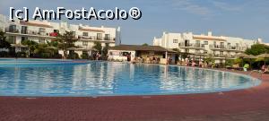 [P185] 51. „Brava”, barul de lângă piscina principală. » foto by msnd
 - 
<span class="allrVoted glyphicon glyphicon-heart hidden" id="av1363711"></span>
<a class="m-l-10 hidden" id="sv1363711" onclick="voting_Foto_DelVot(,1363711,28017)" role="button">șterge vot <span class="glyphicon glyphicon-remove"></span></a>
<a id="v91363711" class=" c-red"  onclick="voting_Foto_SetVot(1363711)" role="button"><span class="glyphicon glyphicon-heart-empty"></span> <b>LIKE</b> = Votează poza</a> <img class="hidden"  id="f1363711W9" src="/imagini/loader.gif" border="0" /><span class="AjErrMes hidden" id="e1363711ErM"></span>
