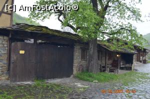 [P10] Intrarea in curtea pensiunii » foto by fregata
 - 
<span class="allrVoted glyphicon glyphicon-heart hidden" id="av1364012"></span>
<a class="m-l-10 hidden" id="sv1364012" onclick="voting_Foto_DelVot(,1364012,28023)" role="button">șterge vot <span class="glyphicon glyphicon-remove"></span></a>
<a id="v91364012" class=" c-red"  onclick="voting_Foto_SetVot(1364012)" role="button"><span class="glyphicon glyphicon-heart-empty"></span> <b>LIKE</b> = Votează poza</a> <img class="hidden"  id="f1364012W9" src="/imagini/loader.gif" border="0" /><span class="AjErrMes hidden" id="e1364012ErM"></span>
