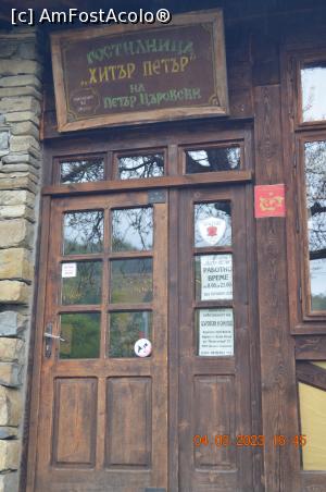 [P12] Usa restaurantului » foto by fregata
 - 
<span class="allrVoted glyphicon glyphicon-heart hidden" id="av1364014"></span>
<a class="m-l-10 hidden" id="sv1364014" onclick="voting_Foto_DelVot(,1364014,28023)" role="button">șterge vot <span class="glyphicon glyphicon-remove"></span></a>
<a id="v91364014" class=" c-red"  onclick="voting_Foto_SetVot(1364014)" role="button"><span class="glyphicon glyphicon-heart-empty"></span> <b>LIKE</b> = Votează poza</a> <img class="hidden"  id="f1364014W9" src="/imagini/loader.gif" border="0" /><span class="AjErrMes hidden" id="e1364014ErM"></span>