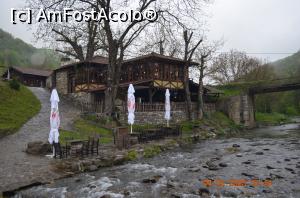[P22] Restaurantul vazut de pe celalalt mal al raului » foto by fregata
 - 
<span class="allrVoted glyphicon glyphicon-heart hidden" id="av1364024"></span>
<a class="m-l-10 hidden" id="sv1364024" onclick="voting_Foto_DelVot(,1364024,28023)" role="button">șterge vot <span class="glyphicon glyphicon-remove"></span></a>
<a id="v91364024" class=" c-red"  onclick="voting_Foto_SetVot(1364024)" role="button"><span class="glyphicon glyphicon-heart-empty"></span> <b>LIKE</b> = Votează poza</a> <img class="hidden"  id="f1364024W9" src="/imagini/loader.gif" border="0" /><span class="AjErrMes hidden" id="e1364024ErM"></span>