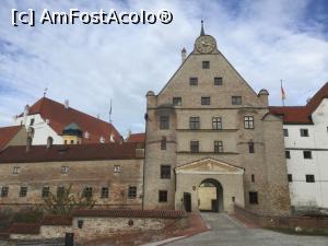 [P05] Castelul Trausnitz - gata, se vede » foto by mishu
 - 
<span class="allrVoted glyphicon glyphicon-heart hidden" id="av1364575"></span>
<a class="m-l-10 hidden" id="sv1364575" onclick="voting_Foto_DelVot(,1364575,28035)" role="button">șterge vot <span class="glyphicon glyphicon-remove"></span></a>
<a id="v91364575" class=" c-red"  onclick="voting_Foto_SetVot(1364575)" role="button"><span class="glyphicon glyphicon-heart-empty"></span> <b>LIKE</b> = Votează poza</a> <img class="hidden"  id="f1364575W9" src="/imagini/loader.gif" border="0" /><span class="AjErrMes hidden" id="e1364575ErM"></span>