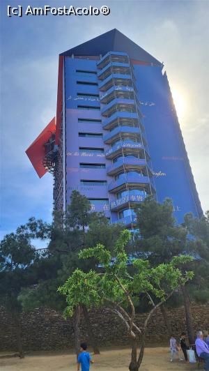 [P42] Hotel Puerta America - vedere din parcul de lângă » foto by k-lator
 - 
<span class="allrVoted glyphicon glyphicon-heart hidden" id="av1366285"></span>
<a class="m-l-10 hidden" id="sv1366285" onclick="voting_Foto_DelVot(,1366285,28044)" role="button">șterge vot <span class="glyphicon glyphicon-remove"></span></a>
<a id="v91366285" class=" c-red"  onclick="voting_Foto_SetVot(1366285)" role="button"><span class="glyphicon glyphicon-heart-empty"></span> <b>LIKE</b> = Votează poza</a> <img class="hidden"  id="f1366285W9" src="/imagini/loader.gif" border="0" /><span class="AjErrMes hidden" id="e1366285ErM"></span>