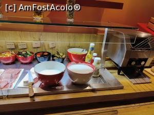 [P10] Ibis Brussels Airport - micul dejun » foto by creivean
 - 
<span class="allrVoted glyphicon glyphicon-heart hidden" id="av1366327"></span>
<a class="m-l-10 hidden" id="sv1366327" onclick="voting_Foto_DelVot(,1366327,28047)" role="button">șterge vot <span class="glyphicon glyphicon-remove"></span></a>
<a id="v91366327" class=" c-red"  onclick="voting_Foto_SetVot(1366327)" role="button"><span class="glyphicon glyphicon-heart-empty"></span> <b>LIKE</b> = Votează poza</a> <img class="hidden"  id="f1366327W9" src="/imagini/loader.gif" border="0" /><span class="AjErrMes hidden" id="e1366327ErM"></span>