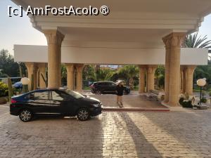 [P26] intrarea la hotel » foto by robert
 - 
<span class="allrVoted glyphicon glyphicon-heart hidden" id="av1405051"></span>
<a class="m-l-10 hidden" id="sv1405051" onclick="voting_Foto_DelVot(,1405051,28052)" role="button">șterge vot <span class="glyphicon glyphicon-remove"></span></a>
<a id="v91405051" class=" c-red"  onclick="voting_Foto_SetVot(1405051)" role="button"><span class="glyphicon glyphicon-heart-empty"></span> <b>LIKE</b> = Votează poza</a> <img class="hidden"  id="f1405051W9" src="/imagini/loader.gif" border="0" /><span class="AjErrMes hidden" id="e1405051ErM"></span>