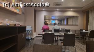 [P15] pe la restaurant » foto by robert
 - 
<span class="allrVoted glyphicon glyphicon-heart hidden" id="av1371744"></span>
<a class="m-l-10 hidden" id="sv1371744" onclick="voting_Foto_DelVot(,1371744,28089)" role="button">șterge vot <span class="glyphicon glyphicon-remove"></span></a>
<a id="v91371744" class=" c-red"  onclick="voting_Foto_SetVot(1371744)" role="button"><span class="glyphicon glyphicon-heart-empty"></span> <b>LIKE</b> = Votează poza</a> <img class="hidden"  id="f1371744W9" src="/imagini/loader.gif" border="0" /><span class="AjErrMes hidden" id="e1371744ErM"></span>