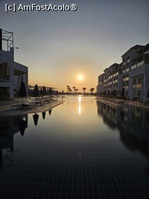 [P10] Vedere superba cu rasaritul » foto by Bomberman
 - 
<span class="allrVoted glyphicon glyphicon-heart hidden" id="av1515809"></span>
<a class="m-l-10 hidden" id="sv1515809" onclick="voting_Foto_DelVot(,1515809,28094)" role="button">șterge vot <span class="glyphicon glyphicon-remove"></span></a>
<a id="v91515809" class=" c-red"  onclick="voting_Foto_SetVot(1515809)" role="button"><span class="glyphicon glyphicon-heart-empty"></span> <b>LIKE</b> = Votează poza</a> <img class="hidden"  id="f1515809W9" src="/imagini/loader.gif" border="0" /><span class="AjErrMes hidden" id="e1515809ErM"></span>