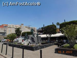[P47] Grupul statuar din faţa restaurantului Plaza din Puerto de Santiago » foto by irinad
 - 
<span class="allrVoted glyphicon glyphicon-heart hidden" id="av1350040"></span>
<a class="m-l-10 hidden" id="sv1350040" onclick="voting_Foto_DelVot(,1350040,28123)" role="button">șterge vot <span class="glyphicon glyphicon-remove"></span></a>
<a id="v91350040" class=" c-red"  onclick="voting_Foto_SetVot(1350040)" role="button"><span class="glyphicon glyphicon-heart-empty"></span> <b>LIKE</b> = Votează poza</a> <img class="hidden"  id="f1350040W9" src="/imagini/loader.gif" border="0" /><span class="AjErrMes hidden" id="e1350040ErM"></span>