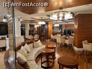 [P18] Sala de așteptare » foto by tabache
 - 
<span class="allrVoted glyphicon glyphicon-heart hidden" id="av1376146"></span>
<a class="m-l-10 hidden" id="sv1376146" onclick="voting_Foto_DelVot(,1376146,28134)" role="button">șterge vot <span class="glyphicon glyphicon-remove"></span></a>
<a id="v91376146" class=" c-red"  onclick="voting_Foto_SetVot(1376146)" role="button"><span class="glyphicon glyphicon-heart-empty"></span> <b>LIKE</b> = Votează poza</a> <img class="hidden"  id="f1376146W9" src="/imagini/loader.gif" border="0" /><span class="AjErrMes hidden" id="e1376146ErM"></span>