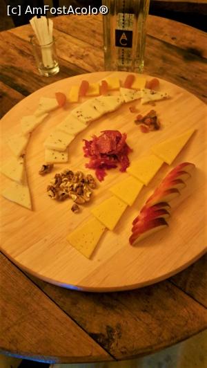 [P45] Crama - Hai la degustare! » foto by k-lator
 - 
<span class="allrVoted glyphicon glyphicon-heart hidden" id="av1377070"></span>
<a class="m-l-10 hidden" id="sv1377070" onclick="voting_Foto_DelVot(,1377070,28142)" role="button">șterge vot <span class="glyphicon glyphicon-remove"></span></a>
<a id="v91377070" class=" c-red"  onclick="voting_Foto_SetVot(1377070)" role="button"><span class="glyphicon glyphicon-heart-empty"></span> <b>LIKE</b> = Votează poza</a> <img class="hidden"  id="f1377070W9" src="/imagini/loader.gif" border="0" /><span class="AjErrMes hidden" id="e1377070ErM"></span>