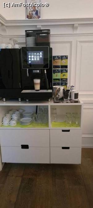 [P08] zona de ceai+cafea la mic dejun » foto by Chloe <span class="label label-default labelC_thin small">NEVOTABILĂ</span>