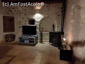 [P38] Casa Pina; începe să se întețească focul în sobă » foto by crismis
 - 
<span class="allrVoted glyphicon glyphicon-heart hidden" id="av1377683"></span>
<a class="m-l-10 hidden" id="sv1377683" onclick="voting_Foto_DelVot(,1377683,28149)" role="button">șterge vot <span class="glyphicon glyphicon-remove"></span></a>
<a id="v91377683" class=" c-red"  onclick="voting_Foto_SetVot(1377683)" role="button"><span class="glyphicon glyphicon-heart-empty"></span> <b>LIKE</b> = Votează poza</a> <img class="hidden"  id="f1377683W9" src="/imagini/loader.gif" border="0" /><span class="AjErrMes hidden" id="e1377683ErM"></span>