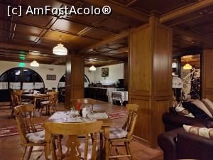 [P13] Restaurantul » foto by crismis
 - 
<span class="allrVoted glyphicon glyphicon-heart hidden" id="av1383276"></span>
<a class="m-l-10 hidden" id="sv1383276" onclick="voting_Foto_DelVot(,1383276,28199)" role="button">șterge vot <span class="glyphicon glyphicon-remove"></span></a>
<a id="v91383276" class=" c-red"  onclick="voting_Foto_SetVot(1383276)" role="button"><span class="glyphicon glyphicon-heart-empty"></span> <b>LIKE</b> = Votează poza</a> <img class="hidden"  id="f1383276W9" src="/imagini/loader.gif" border="0" /><span class="AjErrMes hidden" id="e1383276ErM"></span>