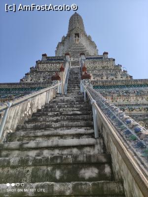 [P28] Templul Intunecat (Wat Arun) din Bangkok. » foto by Pușcașu Marin
 - 
<span class="allrVoted glyphicon glyphicon-heart hidden" id="av1384083"></span>
<a class="m-l-10 hidden" id="sv1384083" onclick="voting_Foto_DelVot(,1384083,28208)" role="button">șterge vot <span class="glyphicon glyphicon-remove"></span></a>
<a id="v91384083" class=" c-red"  onclick="voting_Foto_SetVot(1384083)" role="button"><span class="glyphicon glyphicon-heart-empty"></span> <b>LIKE</b> = Votează poza</a> <img class="hidden"  id="f1384083W9" src="/imagini/loader.gif" border="0" /><span class="AjErrMes hidden" id="e1384083ErM"></span>