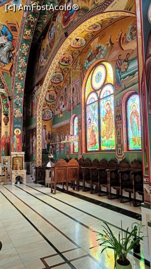 [P07] Interior biserică. » foto by tata123 🔱
 - 
<span class="allrVoted glyphicon glyphicon-heart hidden" id="av1382211"></span>
<a class="m-l-10 hidden" id="sv1382211" onclick="voting_Foto_DelVot(,1382211,28210)" role="button">șterge vot <span class="glyphicon glyphicon-remove"></span></a>
<a id="v91382211" class=" c-red"  onclick="voting_Foto_SetVot(1382211)" role="button"><span class="glyphicon glyphicon-heart-empty"></span> <b>LIKE</b> = Votează poza</a> <img class="hidden"  id="f1382211W9" src="/imagini/loader.gif" border="0" /><span class="AjErrMes hidden" id="e1382211ErM"></span>