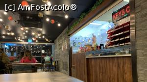 [P12] Eating Street,interior » foto by AZE
 - 
<span class="allrVoted glyphicon glyphicon-heart hidden" id="av1385765"></span>
<a class="m-l-10 hidden" id="sv1385765" onclick="voting_Foto_DelVot(,1385765,28215)" role="button">șterge vot <span class="glyphicon glyphicon-remove"></span></a>
<a id="v91385765" class=" c-red"  onclick="voting_Foto_SetVot(1385765)" role="button"><span class="glyphicon glyphicon-heart-empty"></span> <b>LIKE</b> = Votează poza</a> <img class="hidden"  id="f1385765W9" src="/imagini/loader.gif" border="0" /><span class="AjErrMes hidden" id="e1385765ErM"></span>