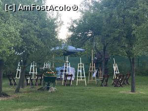 [P59] Pensiunea "Casa Bunicului" - prin curte, sevaletele noastre la prima ora » foto by mishu
 - 
<span class="allrVoted glyphicon glyphicon-heart hidden" id="av1386501"></span>
<a class="m-l-10 hidden" id="sv1386501" onclick="voting_Foto_DelVot(,1386501,28224)" role="button">șterge vot <span class="glyphicon glyphicon-remove"></span></a>
<a id="v91386501" class=" c-red"  onclick="voting_Foto_SetVot(1386501)" role="button"><span class="glyphicon glyphicon-heart-empty"></span> <b>LIKE</b> = Votează poza</a> <img class="hidden"  id="f1386501W9" src="/imagini/loader.gif" border="0" /><span class="AjErrMes hidden" id="e1386501ErM"></span>