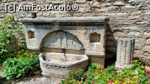 [P24] Fântână în curte. » foto by tata123 🔱
 - 
<span class="allrVoted glyphicon glyphicon-heart hidden" id="av1386435"></span>
<a class="m-l-10 hidden" id="sv1386435" onclick="voting_Foto_DelVot(,1386435,28231)" role="button">șterge vot <span class="glyphicon glyphicon-remove"></span></a>
<a id="v91386435" class=" c-red"  onclick="voting_Foto_SetVot(1386435)" role="button"><span class="glyphicon glyphicon-heart-empty"></span> <b>LIKE</b> = Votează poza</a> <img class="hidden"  id="f1386435W9" src="/imagini/loader.gif" border="0" /><span class="AjErrMes hidden" id="e1386435ErM"></span>