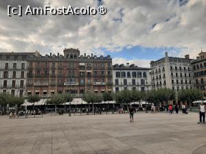 [P25] Plaza del Castillo - Café Iruña » foto by adso
 - 
<span class="allrVoted glyphicon glyphicon-heart hidden" id="av1392273"></span>
<a class="m-l-10 hidden" id="sv1392273" onclick="voting_Foto_DelVot(,1392273,28283)" role="button">șterge vot <span class="glyphicon glyphicon-remove"></span></a>
<a id="v91392273" class=" c-red"  onclick="voting_Foto_SetVot(1392273)" role="button"><span class="glyphicon glyphicon-heart-empty"></span> <b>LIKE</b> = Votează poza</a> <img class="hidden"  id="f1392273W9" src="/imagini/loader.gif" border="0" /><span class="AjErrMes hidden" id="e1392273ErM"></span>