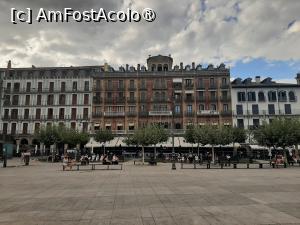 [P26] Plaza del Castillo - Café Iruña » foto by adso
 - 
<span class="allrVoted glyphicon glyphicon-heart hidden" id="av1392274"></span>
<a class="m-l-10 hidden" id="sv1392274" onclick="voting_Foto_DelVot(,1392274,28283)" role="button">șterge vot <span class="glyphicon glyphicon-remove"></span></a>
<a id="v91392274" class=" c-red"  onclick="voting_Foto_SetVot(1392274)" role="button"><span class="glyphicon glyphicon-heart-empty"></span> <b>LIKE</b> = Votează poza</a> <img class="hidden"  id="f1392274W9" src="/imagini/loader.gif" border="0" /><span class="AjErrMes hidden" id="e1392274ErM"></span>