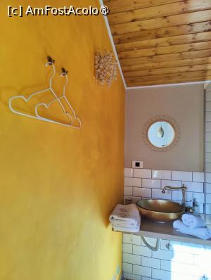 [P10] Căsuța Maroc; baia » foto by crismis
 - 
<span class="allrVoted glyphicon glyphicon-heart hidden" id="av1394472"></span>
<a class="m-l-10 hidden" id="sv1394472" onclick="voting_Foto_DelVot(,1394472,28298)" role="button">șterge vot <span class="glyphicon glyphicon-remove"></span></a>
<a id="v91394472" class=" c-red"  onclick="voting_Foto_SetVot(1394472)" role="button"><span class="glyphicon glyphicon-heart-empty"></span> <b>LIKE</b> = Votează poza</a> <img class="hidden"  id="f1394472W9" src="/imagini/loader.gif" border="0" /><span class="AjErrMes hidden" id="e1394472ErM"></span>