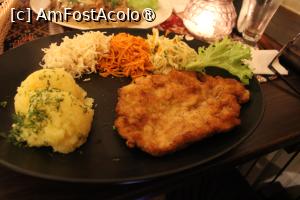 [P36] Zamość, Restauracja Muzealna Ormiańskie Piwnice, Tradycyjny schabowy (Cotlet de porc tradițional » foto by mprofeanu
 - 
<span class="allrVoted glyphicon glyphicon-heart hidden" id="av1402669"></span>
<a class="m-l-10 hidden" id="sv1402669" onclick="voting_Foto_DelVot(,1402669,28303)" role="button">șterge vot <span class="glyphicon glyphicon-remove"></span></a>
<a id="v91402669" class=" c-red"  onclick="voting_Foto_SetVot(1402669)" role="button"><span class="glyphicon glyphicon-heart-empty"></span> <b>LIKE</b> = Votează poza</a> <img class="hidden"  id="f1402669W9" src="/imagini/loader.gif" border="0" /><span class="AjErrMes hidden" id="e1402669ErM"></span>