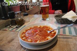 [P06] Warszawa, Bistro Senatorek, Krem z Pomidorów (Cremă de Roșii) cu crutoane și parmezan, Piwo Kasztelan (Bere Castelan) » foto by mprofeanu
 - 
<span class="allrVoted glyphicon glyphicon-heart hidden" id="av1400431"></span>
<a class="m-l-10 hidden" id="sv1400431" onclick="voting_Foto_DelVot(,1400431,28335)" role="button">șterge vot <span class="glyphicon glyphicon-remove"></span></a>
<a id="v91400431" class=" c-red"  onclick="voting_Foto_SetVot(1400431)" role="button"><span class="glyphicon glyphicon-heart-empty"></span> <b>LIKE</b> = Votează poza</a> <img class="hidden"  id="f1400431W9" src="/imagini/loader.gif" border="0" /><span class="AjErrMes hidden" id="e1400431ErM"></span>