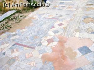 [P13] Mozaic policrom pe calea colonadelor » foto by Michi
 - 
<span class="allrVoted glyphicon glyphicon-heart hidden" id="av1193020"></span>
<a class="m-l-10 hidden" id="sv1193020" onclick="voting_Foto_DelVot(,1193020,28337)" role="button">șterge vot <span class="glyphicon glyphicon-remove"></span></a>
<a id="v91193020" class=" c-red"  onclick="voting_Foto_SetVot(1193020)" role="button"><span class="glyphicon glyphicon-heart-empty"></span> <b>LIKE</b> = Votează poza</a> <img class="hidden"  id="f1193020W9" src="/imagini/loader.gif" border="0" /><span class="AjErrMes hidden" id="e1193020ErM"></span>