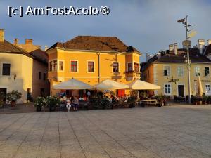 [P05] Restaurant Matroz văzut din piață » foto by crismis
 - 
<span class="allrVoted glyphicon glyphicon-heart hidden" id="av1400928"></span>
<a class="m-l-10 hidden" id="sv1400928" onclick="voting_Foto_DelVot(,1400928,28339)" role="button">șterge vot <span class="glyphicon glyphicon-remove"></span></a>
<a id="v91400928" class=" c-red"  onclick="voting_Foto_SetVot(1400928)" role="button"><span class="glyphicon glyphicon-heart-empty"></span> <b>LIKE</b> = Votează poza</a> <img class="hidden"  id="f1400928W9" src="/imagini/loader.gif" border="0" /><span class="AjErrMes hidden" id="e1400928ErM"></span>