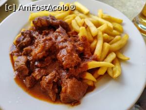 [P08] Restaurant Matroz; tocăniță de vită » foto by crismis
 - 
<span class="allrVoted glyphicon glyphicon-heart hidden" id="av1400931"></span>
<a class="m-l-10 hidden" id="sv1400931" onclick="voting_Foto_DelVot(,1400931,28339)" role="button">șterge vot <span class="glyphicon glyphicon-remove"></span></a>
<a id="v91400931" class=" c-red"  onclick="voting_Foto_SetVot(1400931)" role="button"><span class="glyphicon glyphicon-heart-empty"></span> <b>LIKE</b> = Votează poza</a> <img class="hidden"  id="f1400931W9" src="/imagini/loader.gif" border="0" /><span class="AjErrMes hidden" id="e1400931ErM"></span>