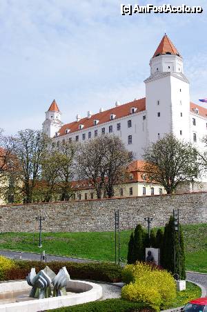 [P03] Castelul Bratislava » foto by cdiana
 - 
<span class="allrVoted glyphicon glyphicon-heart hidden" id="av434745"></span>
<a class="m-l-10 hidden" id="sv434745" onclick="voting_Foto_DelVot(,434745,28340)" role="button">șterge vot <span class="glyphicon glyphicon-remove"></span></a>
<a id="v9434745" class=" c-red"  onclick="voting_Foto_SetVot(434745)" role="button"><span class="glyphicon glyphicon-heart-empty"></span> <b>LIKE</b> = Votează poza</a> <img class="hidden"  id="f434745W9" src="/imagini/loader.gif" border="0" /><span class="AjErrMes hidden" id="e434745ErM"></span>