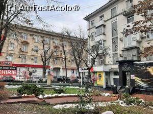 [P02] Blocul cu apartamentul (în stânga) » foto by adso
 - 
<span class="allrVoted glyphicon glyphicon-heart hidden" id="av1402502"></span>
<a class="m-l-10 hidden" id="sv1402502" onclick="voting_Foto_DelVot(,1402502,28351)" role="button">șterge vot <span class="glyphicon glyphicon-remove"></span></a>
<a id="v91402502" class=" c-red"  onclick="voting_Foto_SetVot(1402502)" role="button"><span class="glyphicon glyphicon-heart-empty"></span> <b>LIKE</b> = Votează poza</a> <img class="hidden"  id="f1402502W9" src="/imagini/loader.gif" border="0" /><span class="AjErrMes hidden" id="e1402502ErM"></span>