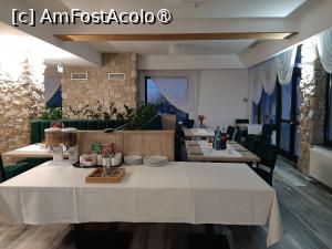 [P16] Restaurantul » foto by adso
 - 
<span class="allrVoted glyphicon glyphicon-heart hidden" id="av1403461"></span>
<a class="m-l-10 hidden" id="sv1403461" onclick="voting_Foto_DelVot(,1403461,28358)" role="button">șterge vot <span class="glyphicon glyphicon-remove"></span></a>
<a id="v91403461" class=" c-red"  onclick="voting_Foto_SetVot(1403461)" role="button"><span class="glyphicon glyphicon-heart-empty"></span> <b>LIKE</b> = Votează poza</a> <img class="hidden"  id="f1403461W9" src="/imagini/loader.gif" border="0" /><span class="AjErrMes hidden" id="e1403461ErM"></span>