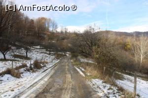 [P04] Drumul Forestier spre Mănăstirea Jgheaburi plăcut chiar și cu ceva zăpadă » foto by mprofeanu
 - 
<span class="allrVoted glyphicon glyphicon-heart hidden" id="av1404026"></span>
<a class="m-l-10 hidden" id="sv1404026" onclick="voting_Foto_DelVot(,1404026,28367)" role="button">șterge vot <span class="glyphicon glyphicon-remove"></span></a>
<a id="v91404026" class=" c-red"  onclick="voting_Foto_SetVot(1404026)" role="button"><span class="glyphicon glyphicon-heart-empty"></span> <b>LIKE</b> = Votează poza</a> <img class="hidden"  id="f1404026W9" src="/imagini/loader.gif" border="0" /><span class="AjErrMes hidden" id="e1404026ErM"></span>