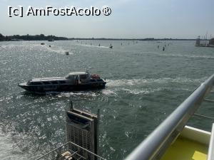 [P24] Intrasem deja în Veneția » foto by krisstinna
 - 
<span class="allrVoted glyphicon glyphicon-heart hidden" id="av1404429"></span>
<a class="m-l-10 hidden" id="sv1404429" onclick="voting_Foto_DelVot(,1404429,28370)" role="button">șterge vot <span class="glyphicon glyphicon-remove"></span></a>
<a id="v91404429" class=" c-red"  onclick="voting_Foto_SetVot(1404429)" role="button"><span class="glyphicon glyphicon-heart-empty"></span> <b>LIKE</b> = Votează poza</a> <img class="hidden"  id="f1404429W9" src="/imagini/loader.gif" border="0" /><span class="AjErrMes hidden" id="e1404429ErM"></span>