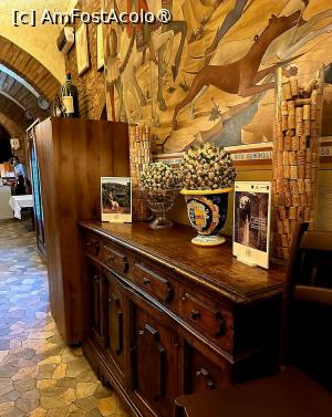 [P12] Ristorante Bel Soggiorno - holul de intrare » foto by k-lator
 - 
<span class="allrVoted glyphicon glyphicon-heart hidden" id="av1406044"></span>
<a class="m-l-10 hidden" id="sv1406044" onclick="voting_Foto_DelVot(,1406044,28380)" role="button">șterge vot <span class="glyphicon glyphicon-remove"></span></a>
<a id="v91406044" class=" c-red"  onclick="voting_Foto_SetVot(1406044)" role="button"><span class="glyphicon glyphicon-heart-empty"></span> <b>LIKE</b> = Votează poza</a> <img class="hidden"  id="f1406044W9" src="/imagini/loader.gif" border="0" /><span class="AjErrMes hidden" id="e1406044ErM"></span>