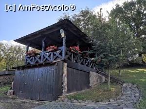 [P19] Un foisor si un beci in subsol » foto by DOINITA
 - 
<span class="allrVoted glyphicon glyphicon-heart hidden" id="av1406076"></span>
<a class="m-l-10 hidden" id="sv1406076" onclick="voting_Foto_DelVot(,1406076,28381)" role="button">șterge vot <span class="glyphicon glyphicon-remove"></span></a>
<a id="v91406076" class=" c-red"  onclick="voting_Foto_SetVot(1406076)" role="button"><span class="glyphicon glyphicon-heart-empty"></span> <b>LIKE</b> = Votează poza</a> <img class="hidden"  id="f1406076W9" src="/imagini/loader.gif" border="0" /><span class="AjErrMes hidden" id="e1406076ErM"></span>