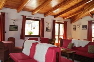 [P17] bar-living - locul de socializare » foto by Chloe <span class="label label-default labelC_thin small">NEVOTABILĂ</span>