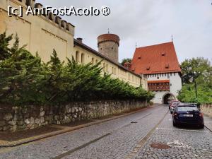 [P22] Tabor; prin centrul vechi; castelul Kotnov și poarta » foto by crismis
 - 
<span class="allrVoted glyphicon glyphicon-heart hidden" id="av1412126"></span>
<a class="m-l-10 hidden" id="sv1412126" onclick="voting_Foto_DelVot(,1412126,28420)" role="button">șterge vot <span class="glyphicon glyphicon-remove"></span></a>
<a id="v91412126" class=" c-red"  onclick="voting_Foto_SetVot(1412126)" role="button"><span class="glyphicon glyphicon-heart-empty"></span> <b>LIKE</b> = Votează poza</a> <img class="hidden"  id="f1412126W9" src="/imagini/loader.gif" border="0" /><span class="AjErrMes hidden" id="e1412126ErM"></span>