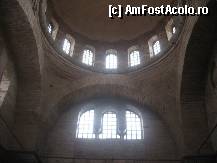 [P17] Cupola Naosului. Sau pastrat putine mozaicuri in aceasta incapere. Aici gasim fel de fel de panouri de marmura pe pereti. Naos. » foto by TraianS
 - 
<span class="allrVoted glyphicon glyphicon-heart hidden" id="av323620"></span>
<a class="m-l-10 hidden" id="sv323620" onclick="voting_Foto_DelVot(,323620,28421)" role="button">șterge vot <span class="glyphicon glyphicon-remove"></span></a>
<a id="v9323620" class=" c-red"  onclick="voting_Foto_SetVot(323620)" role="button"><span class="glyphicon glyphicon-heart-empty"></span> <b>LIKE</b> = Votează poza</a> <img class="hidden"  id="f323620W9" src="/imagini/loader.gif" border="0" /><span class="AjErrMes hidden" id="e323620ErM"></span>